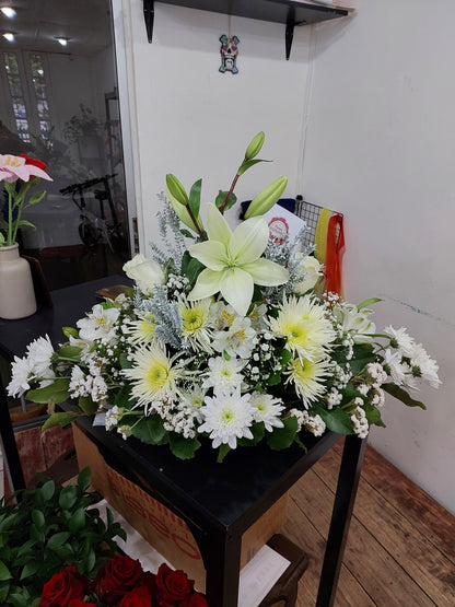 Cojin Funerario Lilium y Lirios - Arreglo Funerario talla M