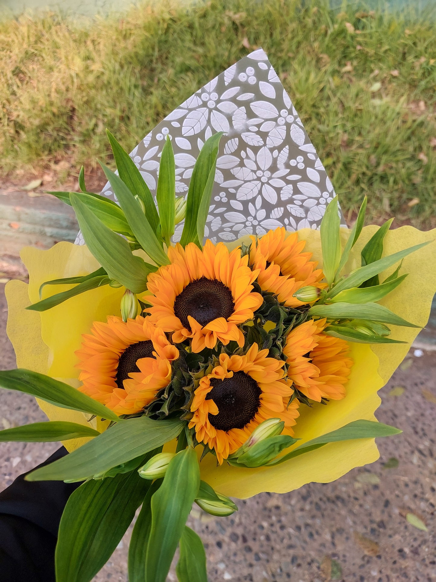 Bouquet 5 Girasoles y Alstroemerias