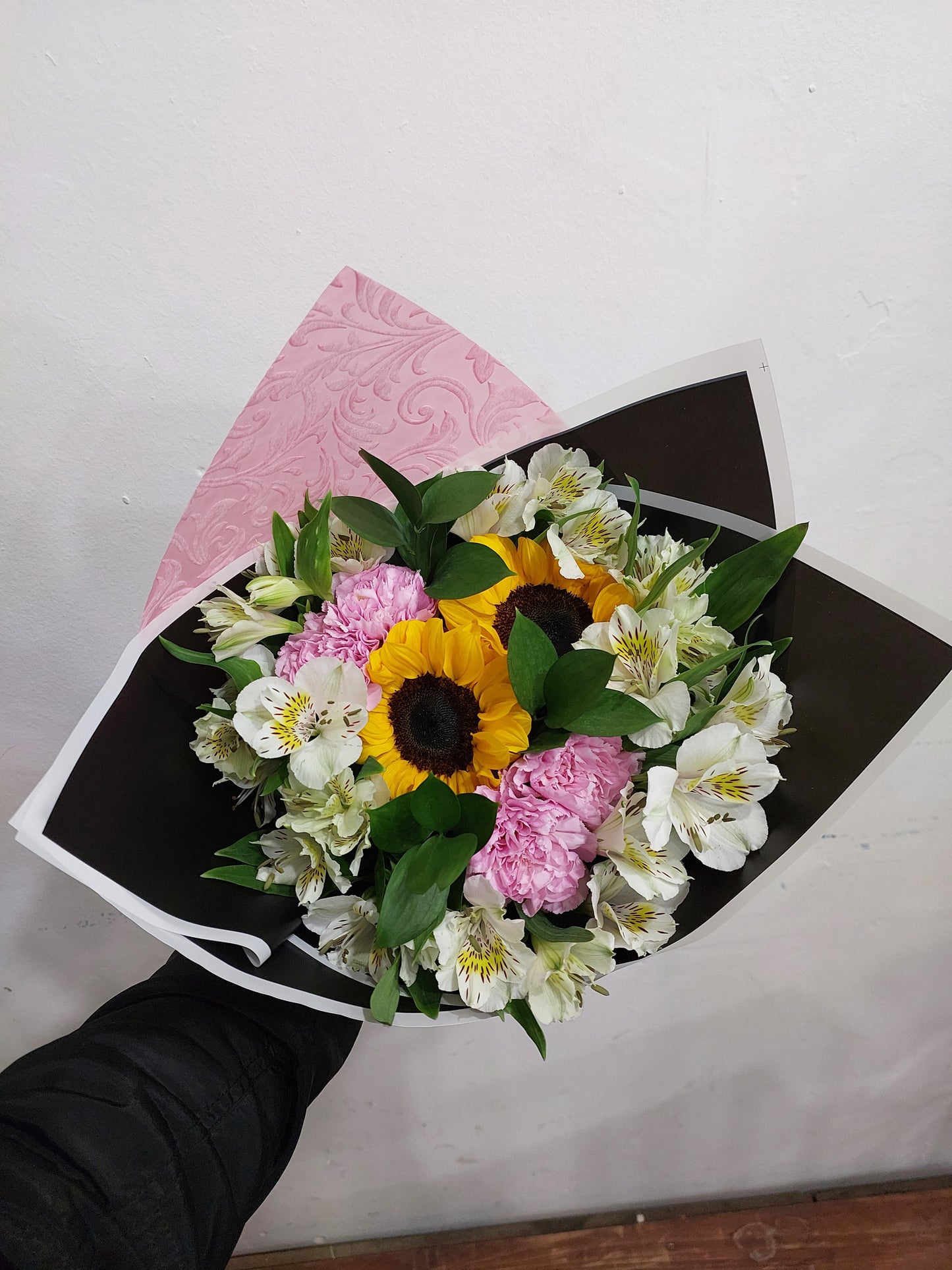 Bouquet Mix de Girasoles, Claveles y Alstroemerias