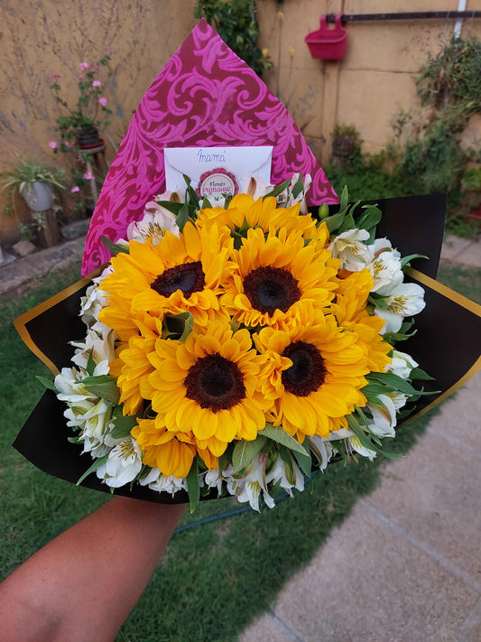 Bouquet 10 Girasoles y 10 Lirios de Campo