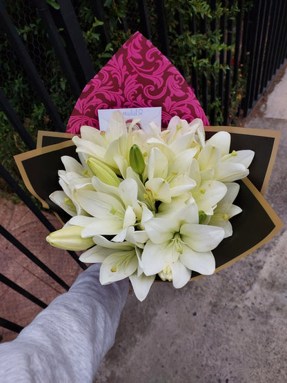 Bouquet 5 Liliums Blancos