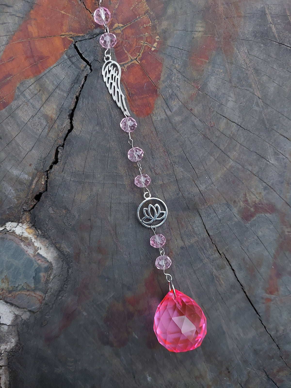 Atrapasol Prisma de Cristal Rosado - Sol, Luna y Flor de Loto