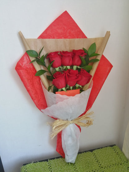 Ramo 6 Rosas Ecuatorianas en Escalera - Rosas Importadas